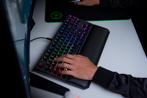 razer blackwidow te chroma v2 3