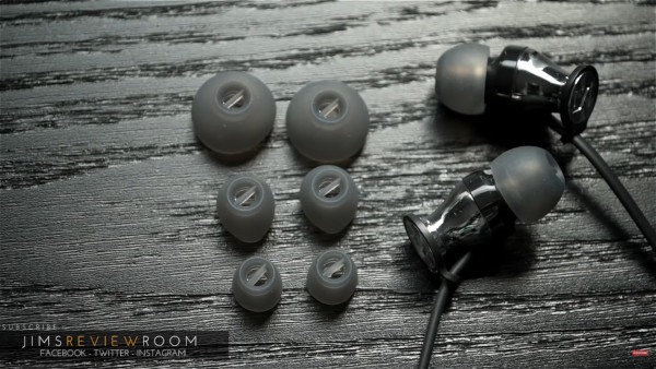 sennheiser momentum in ear