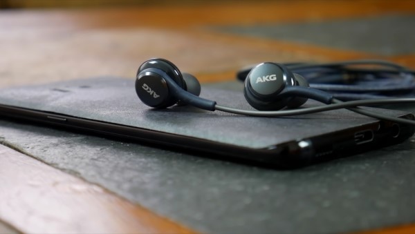 samsung akg