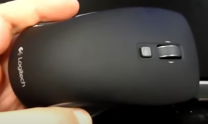 logitech m560 wireless mouse image 4