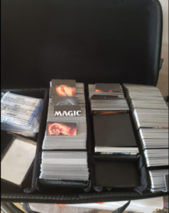 comecase trading card game holder & organizer image3